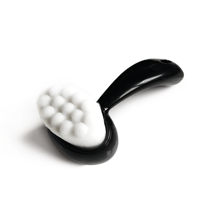 Penguin dusting brush